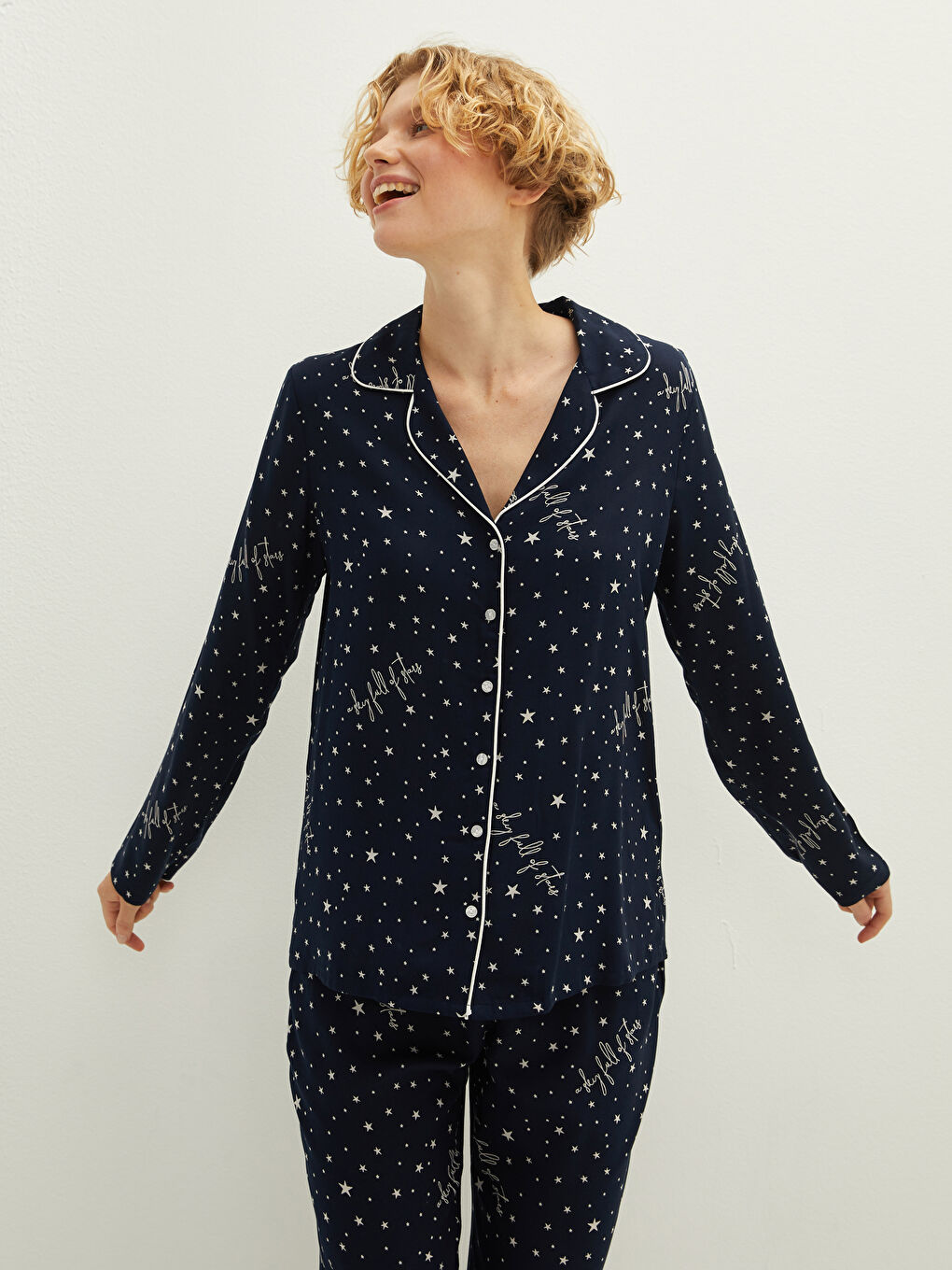 طقم بيجامة للسيدات قميص بياقة مطبوع كم طويل قماش فيسكوز فوال-2