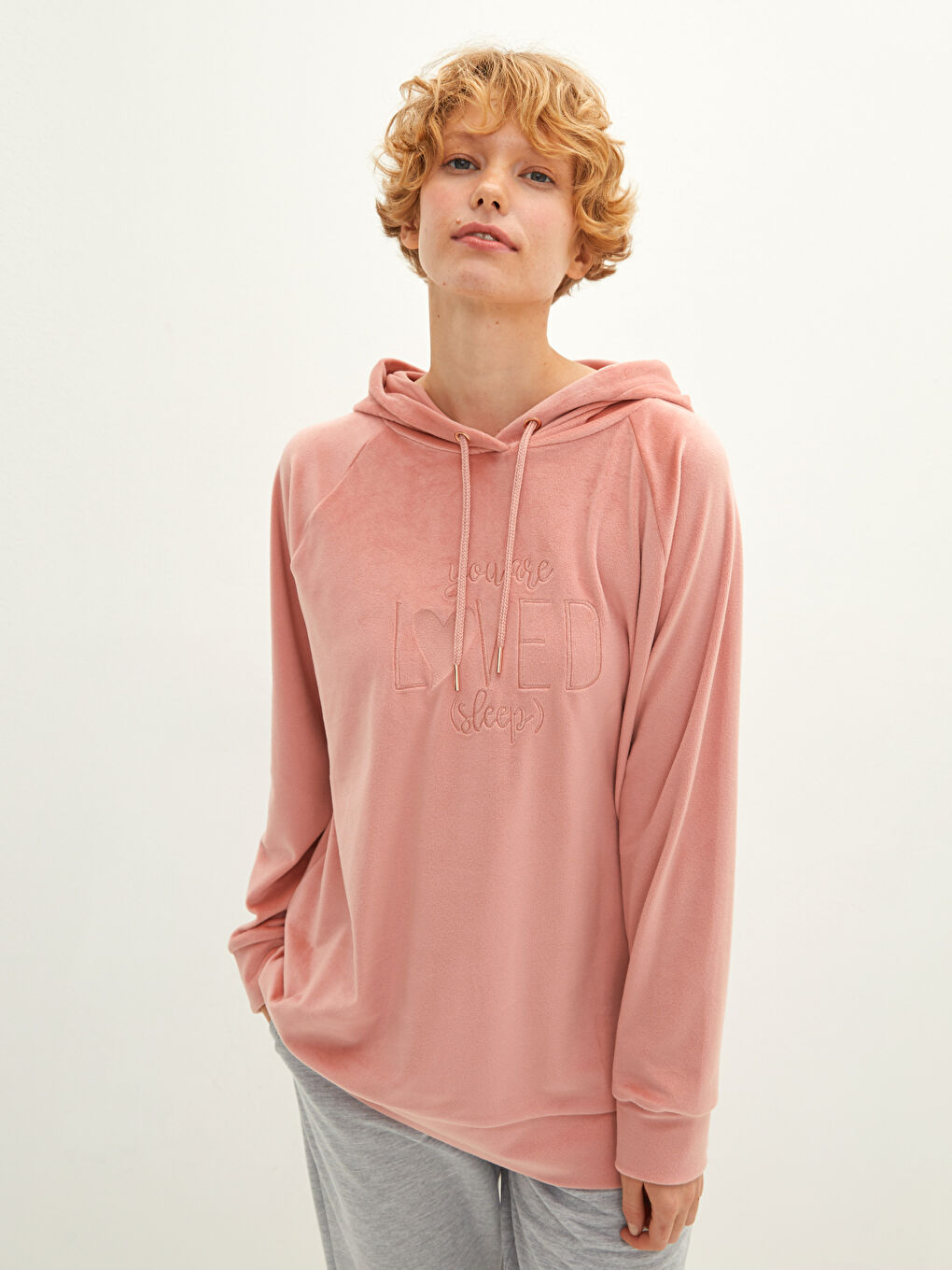 LCW DREAM Kapuzenshirt Bestickt Langarm Samt Frauen Pyjama-Oberteil -W10108Z8-MF0