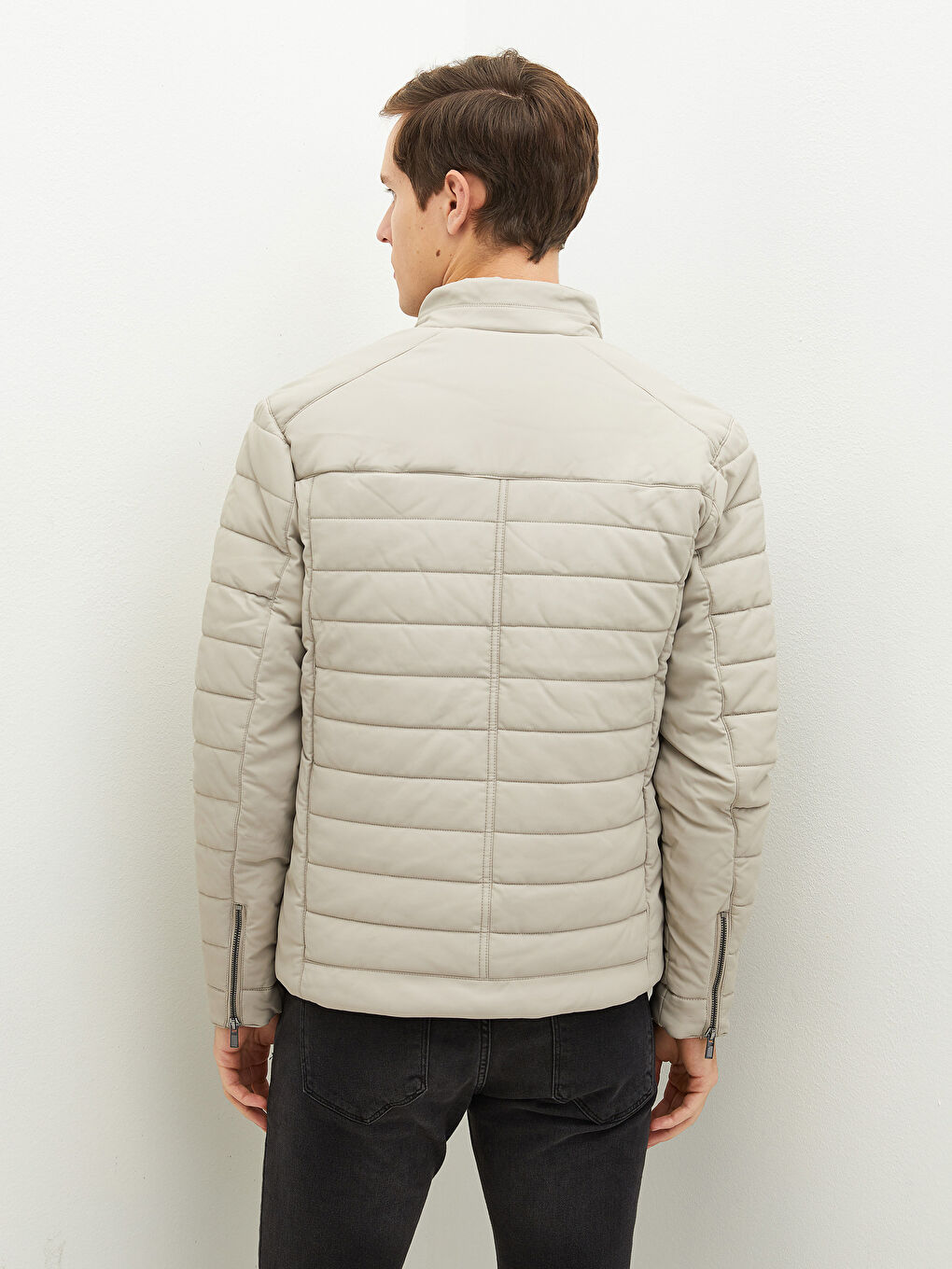 Bej Slim Fit Dik Yaka Erkek Deri Görünümlü Mont-5