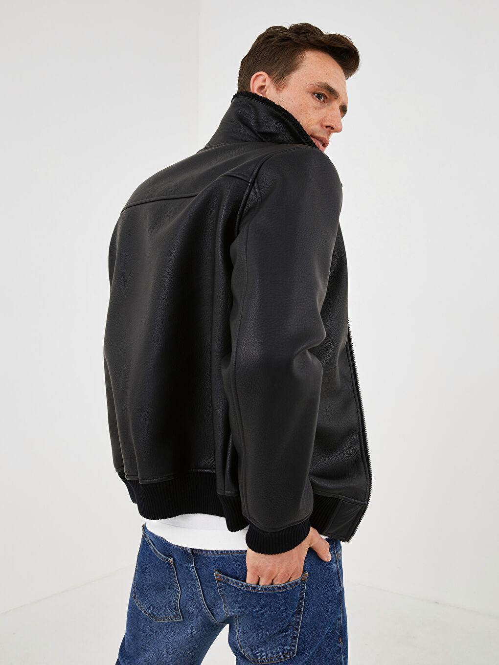 Siyah Slim Fit Pilot Yaka Erkek Deri Görünümlü Mont-6