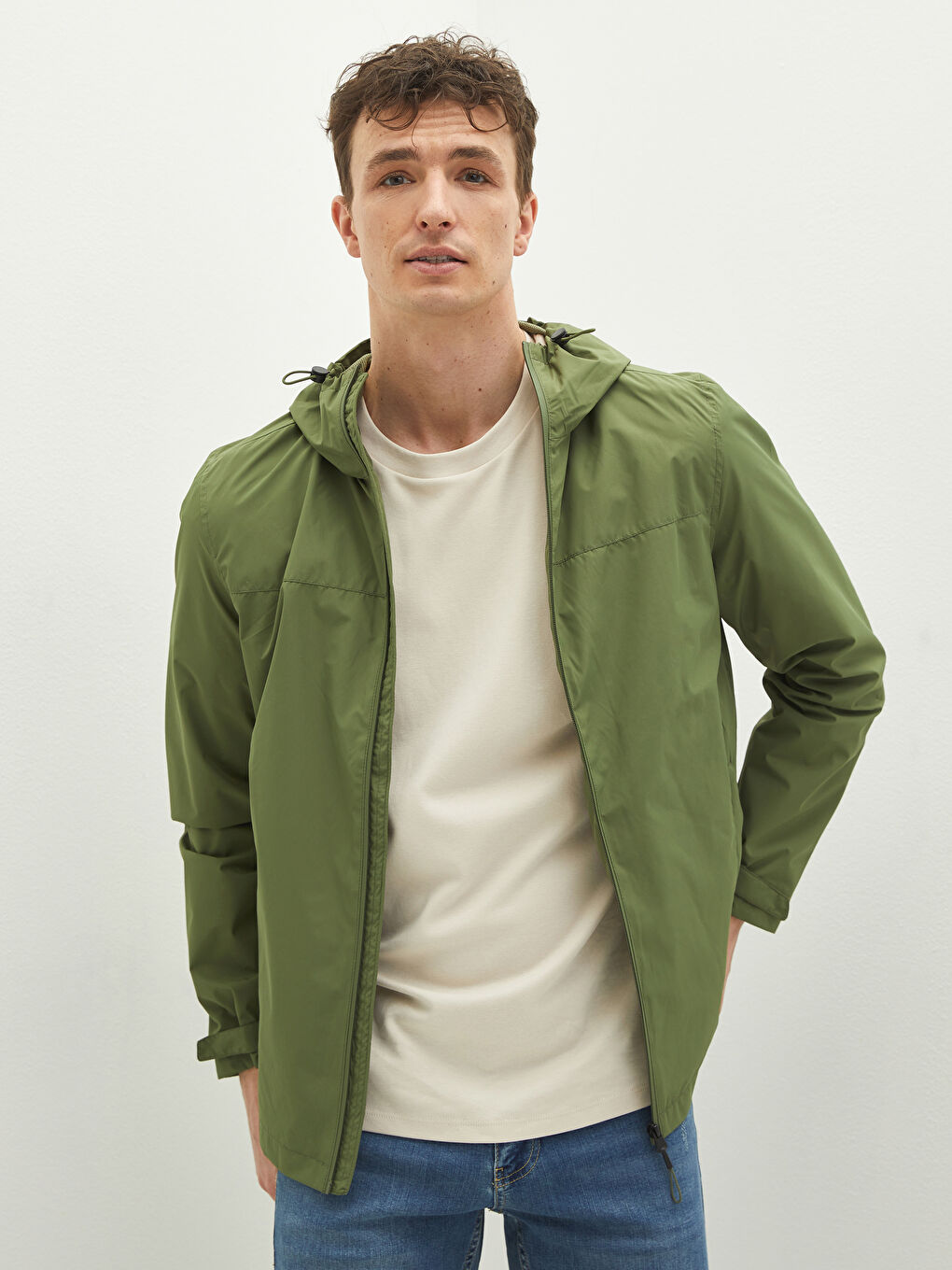 Locker Sitz Dünner Regenmantel Mit Kapuze für Herren-1