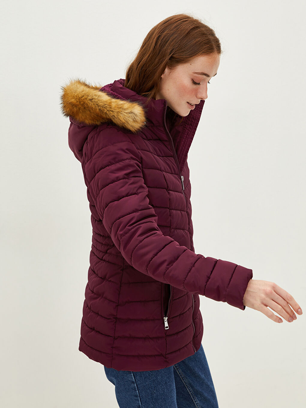 معطف منفوخ سميك مزود بغطاء رأس كم طويل بتفاصيل جيب للسيدات-4