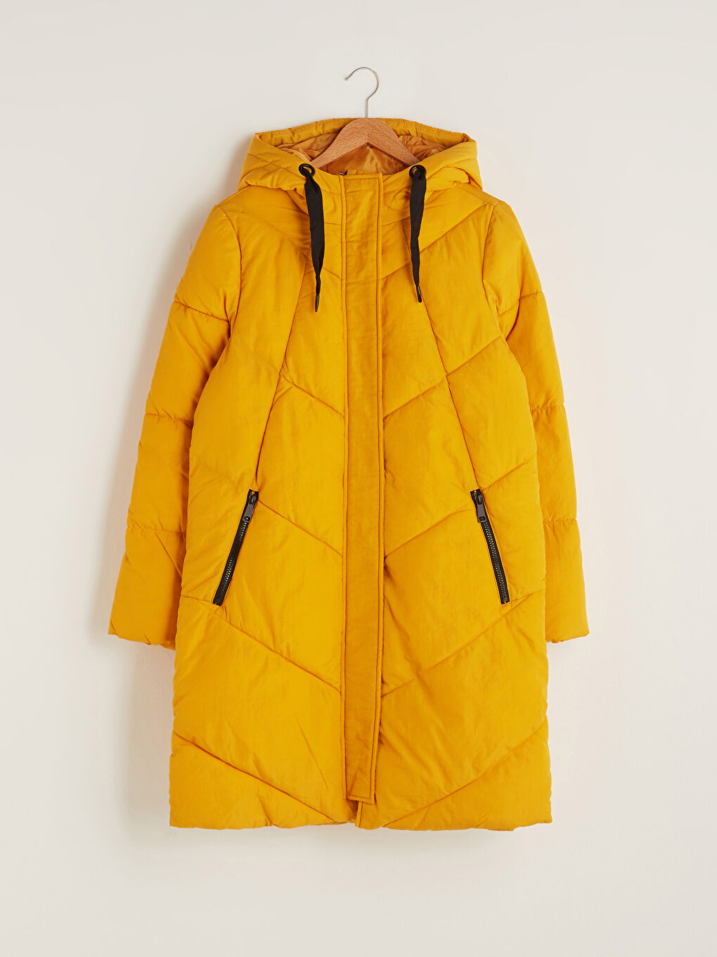 Әйелдерге арналған капюшонды өрнексіз қалталы ұзын жең қалың пуховик пальто-7