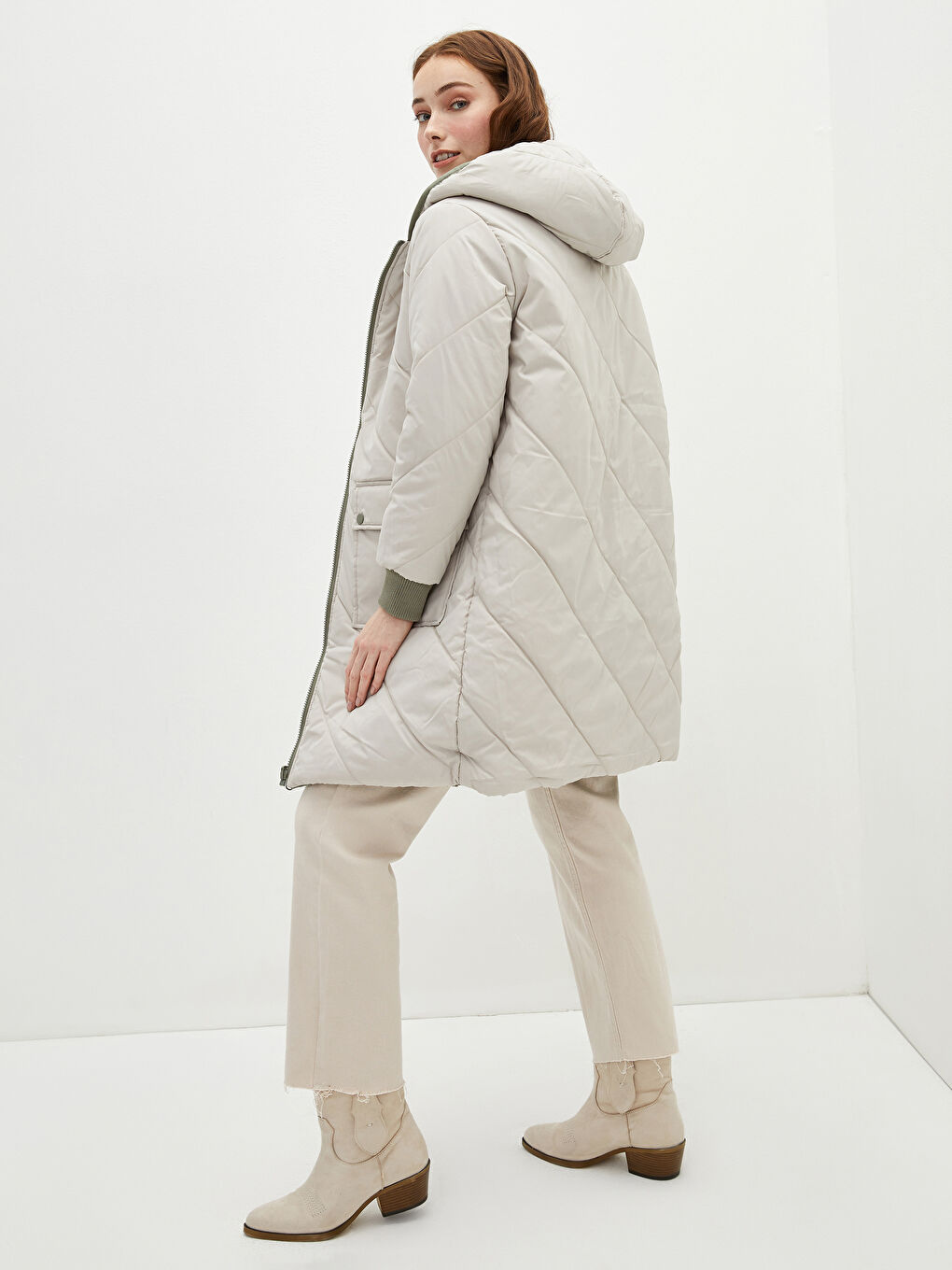 Ženski prošiveni kaputi na naduvavanje sa kapuljačom, dezenom, džepovima i dugim rukavima-5