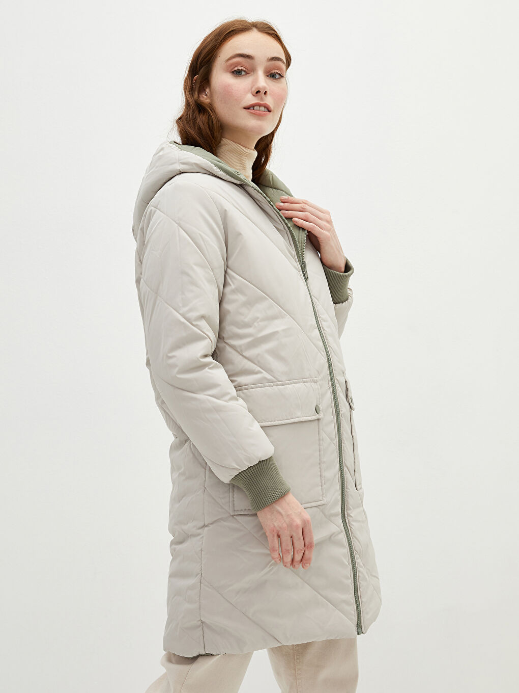 Ženski prošiveni kaputi na naduvavanje sa kapuljačom, dezenom, džepovima i dugim rukavima-2