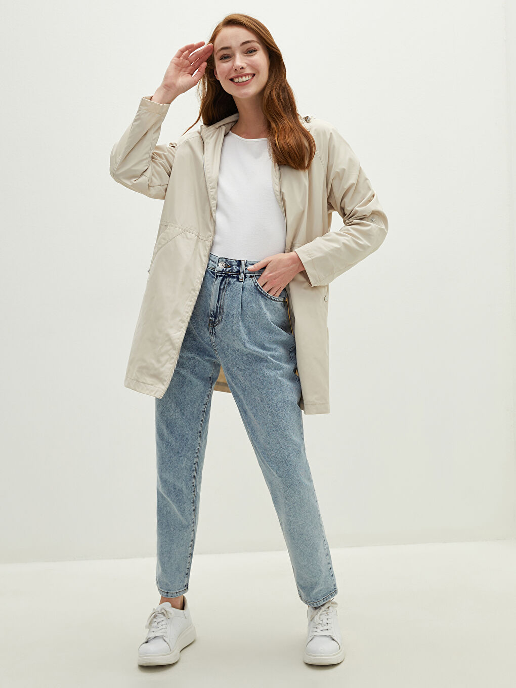 LCW Grace Hooded Collar Straight Zipper Closure Long Sleeve Women's Raincoat -W10223Z8-R82