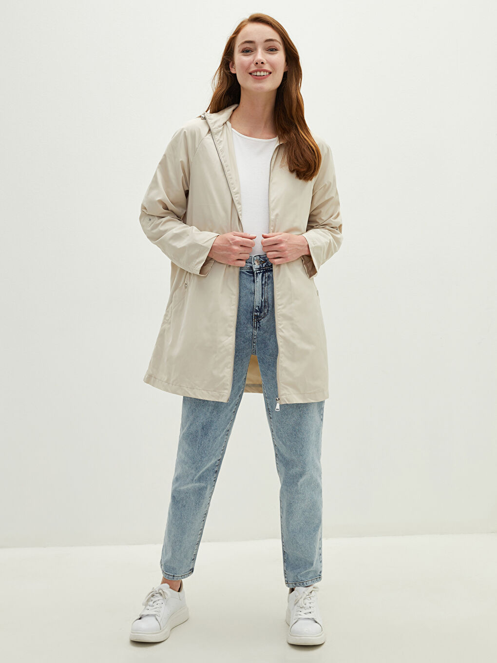 LCW Grace Hooded Collar Straight Zipper Closure Long Sleeve Women's Raincoat -W10223Z8-R82