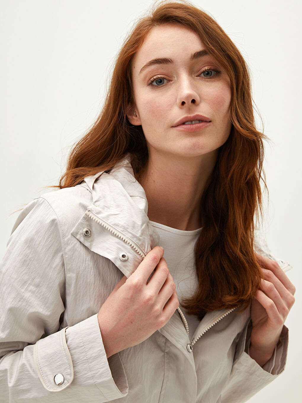 Дождевик с капюшоном, прямой, с длинным рукавом для женщин-3