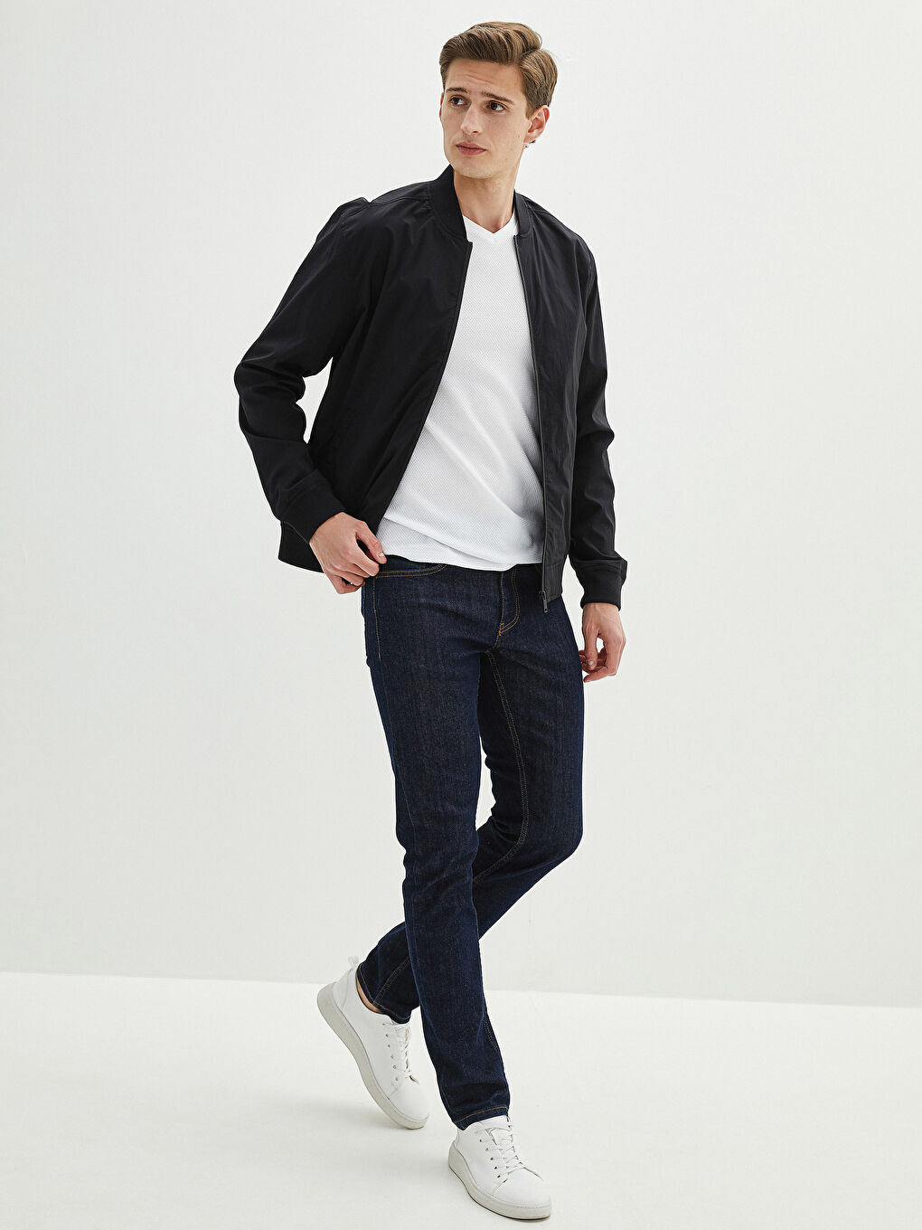 Standard Fit College-Kragen Herren Bomberjacke-3