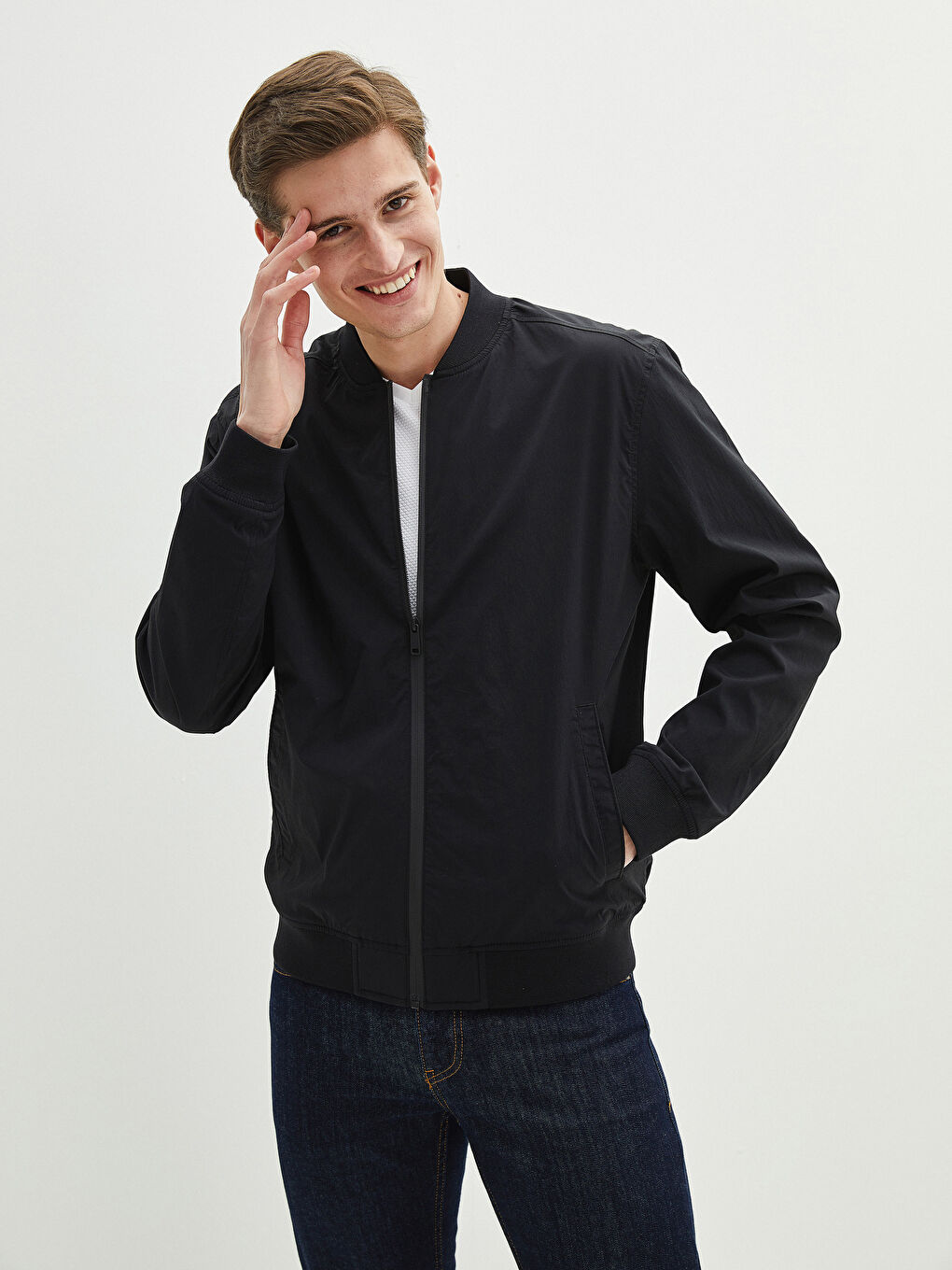 Standard Fit College-Kragen Herren Bomberjacke-1