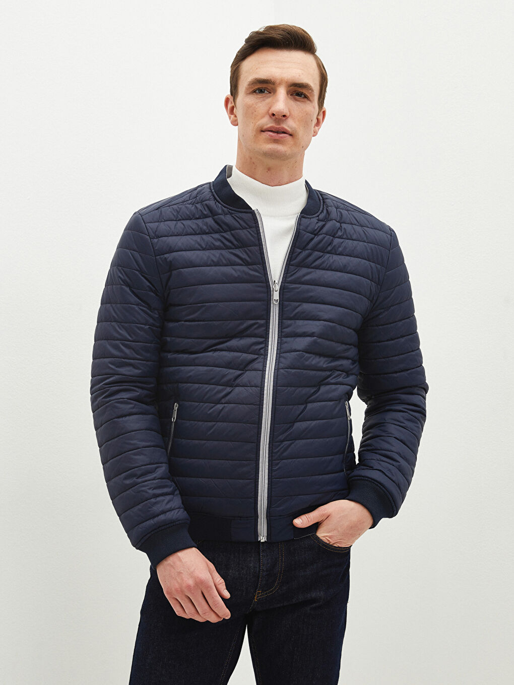 بالطو رجالي رفيع بقصة ضيقة بياقة كلية بومبر رفيع-1