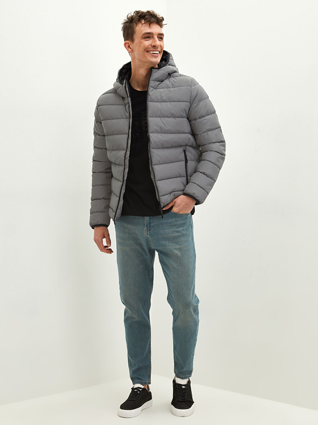 Gri Slim Fit Dik Yaka Kapüşonlu Reflektörlü Erkek Şişme Mont-3