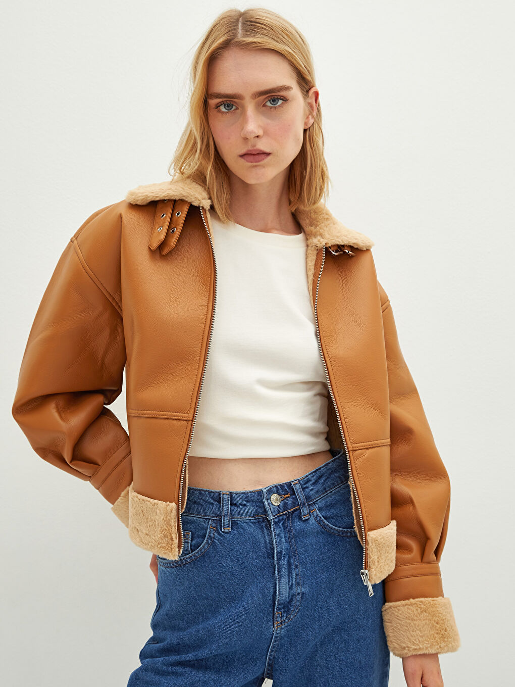 LCW Vision Hemdkragen Pelz Detail Langarm Reißverschluss Mantel aus Kunstleder für Damen -W10284Z8-FBV