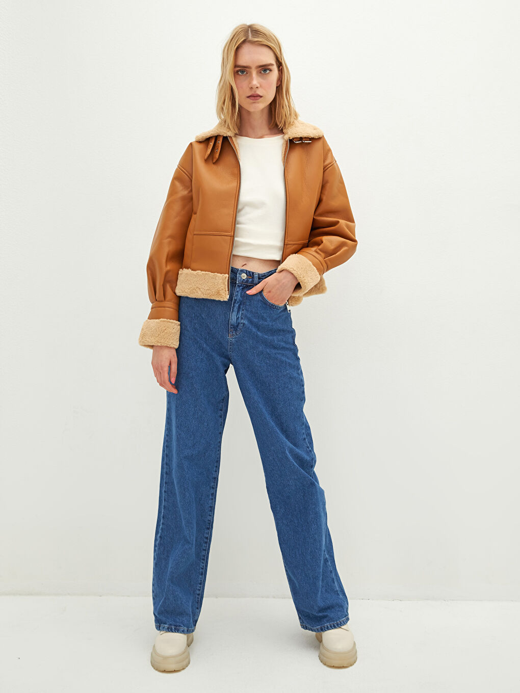 LCW Vision Hemdkragen Pelz Detail Langarm Reißverschluss Mantel aus Kunstleder für Damen -W10284Z8-FBV