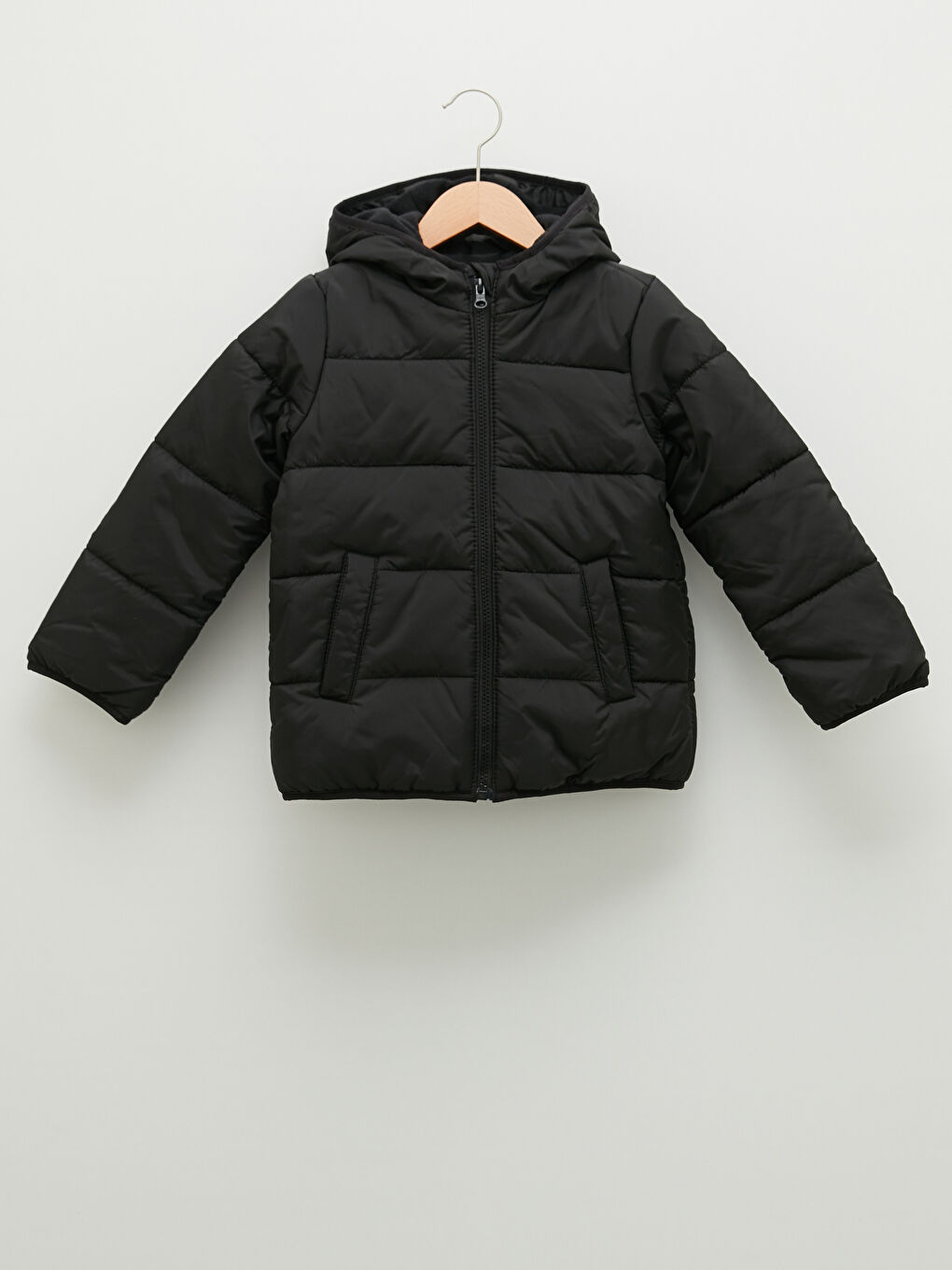Girl With Hooded Thick Down Coat