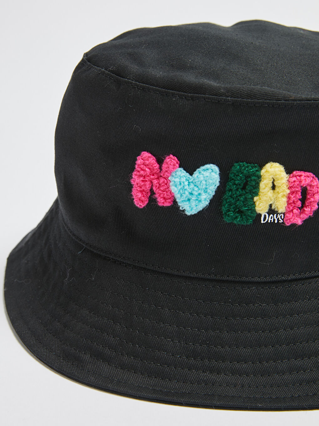 LCW ACCESSORIES Girl's Slogan Embroidered Bucket Hat -W10379Z4-HUC