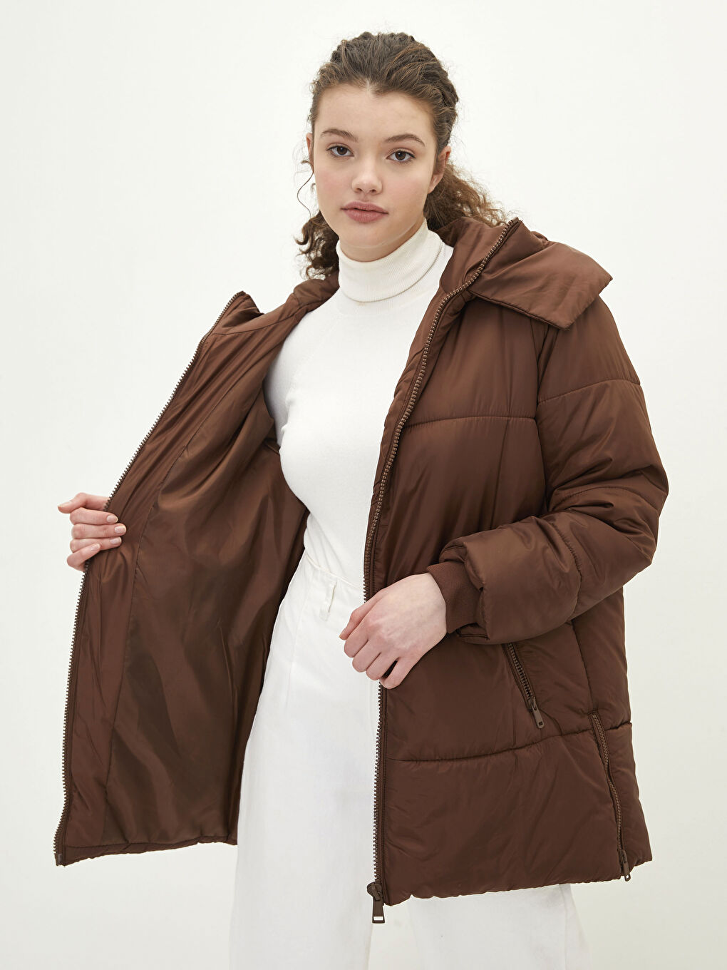 Kahverengi Kadın Kapüşonlu Düz Şişme Mont-3