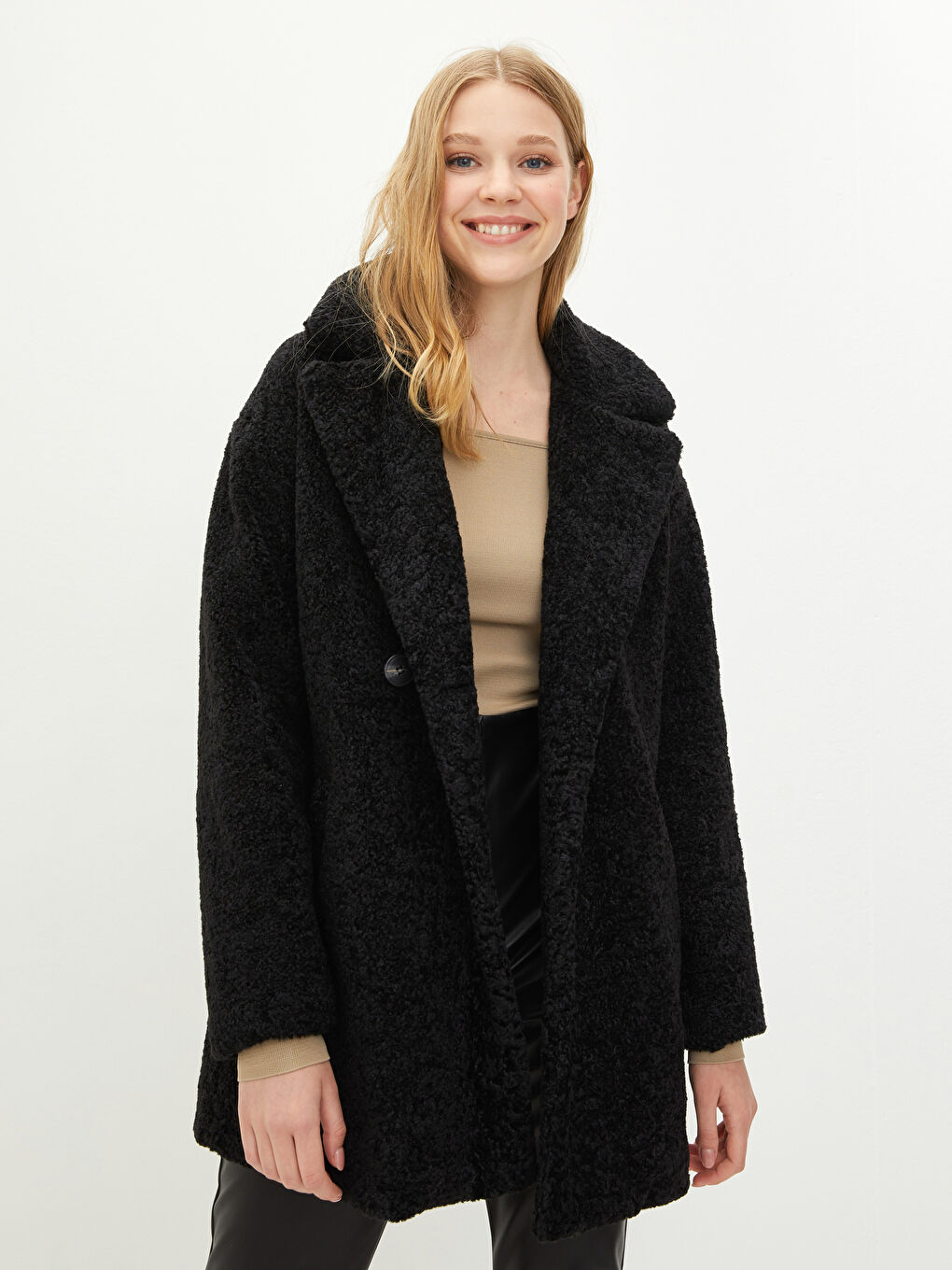 LCW Vision Mantel für Damen mit Knopfleiste und Jackenkragen -W10399Z8-CVL