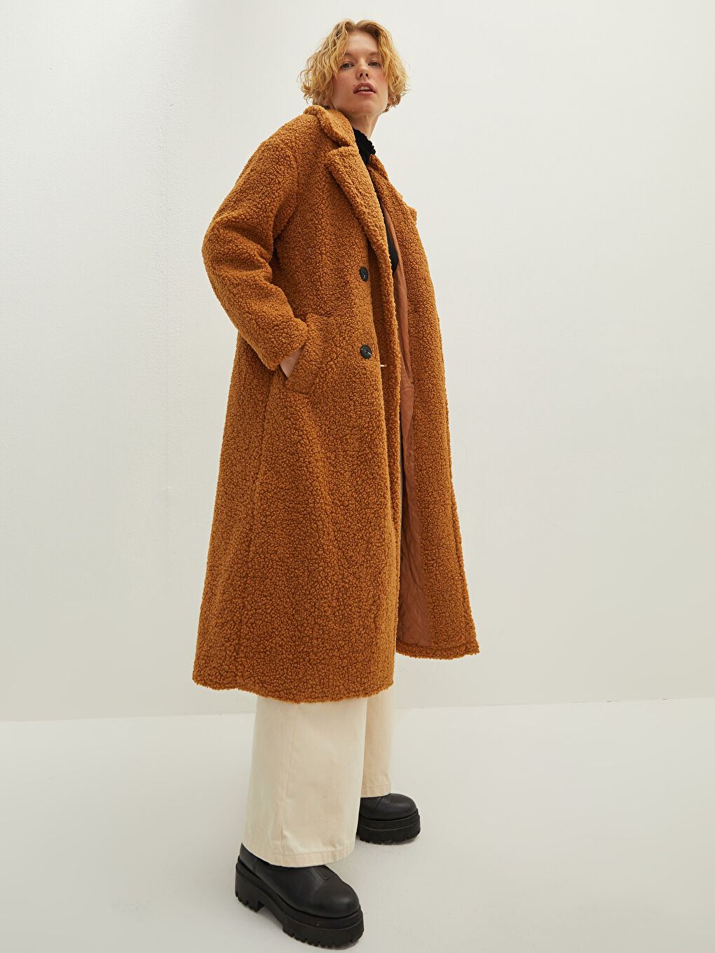 LCW Vision Manteau en Peluche à Col Veste avec Poches Détail pour Femmes -W10402Z8-JJL