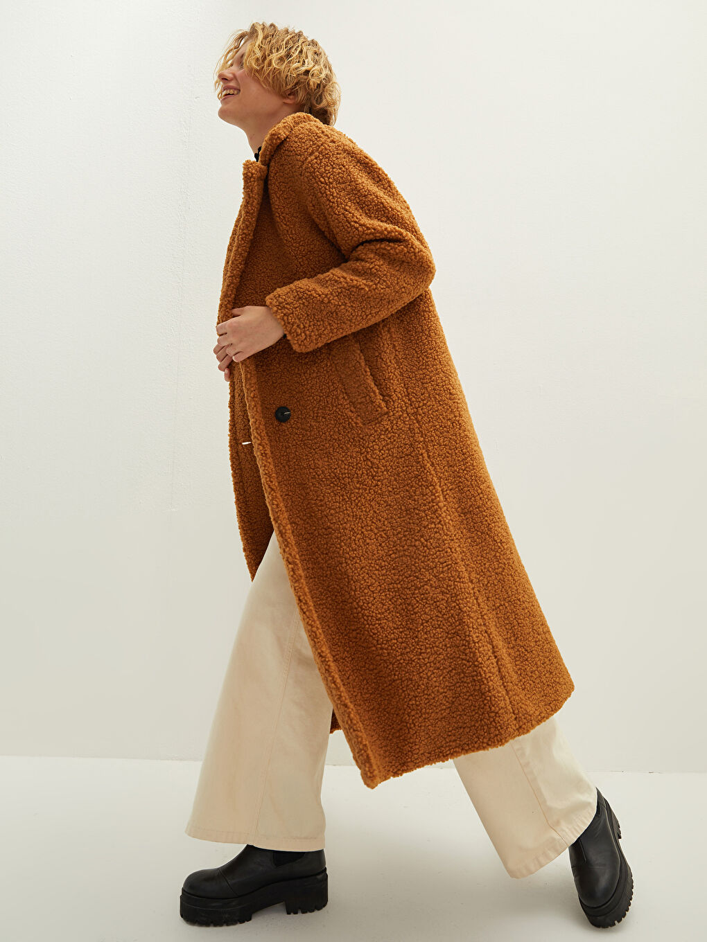 LCW Vision Manteau en Peluche à Col Veste avec Poches Détail pour Femmes -W10402Z8-JJL