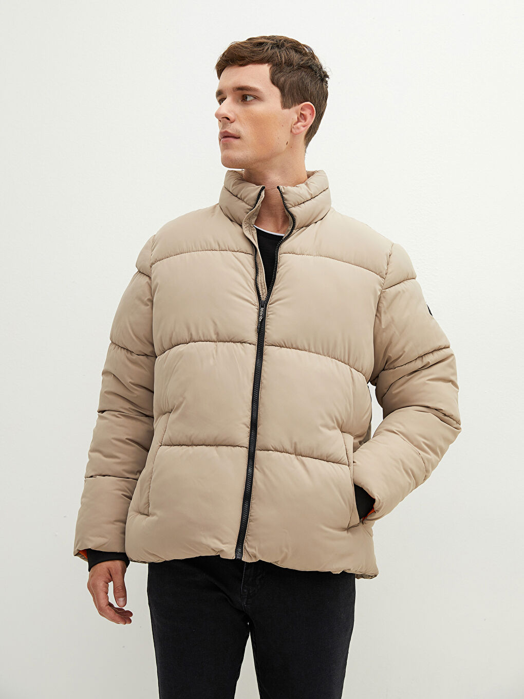 Bej Bol Fit Dik Yaka Kalın Erkek Şişme Mont