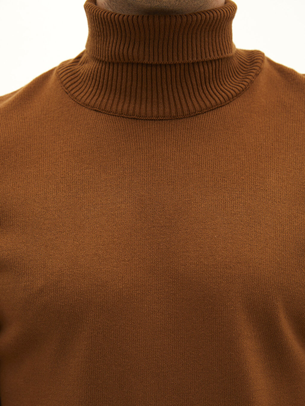 Kahverengi Balıkçı Yaka Uzun Kollu İnce Erkek Triko Kazak-3