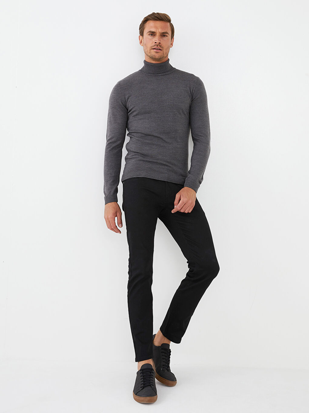 LCWAIKIKI Basic Turtleneck Long Sleeve Thin Men's Tricot Sweater -W10468Z8-L8N