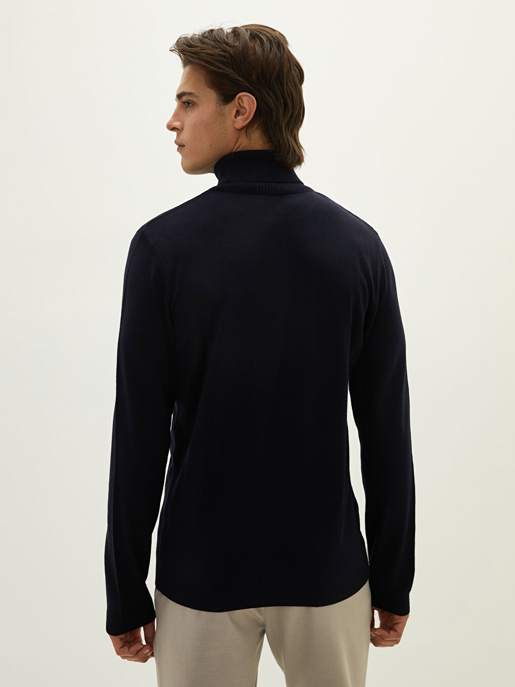 سترة تريكو كم طويل رفيع ياقة هاي نيك للرجال-4