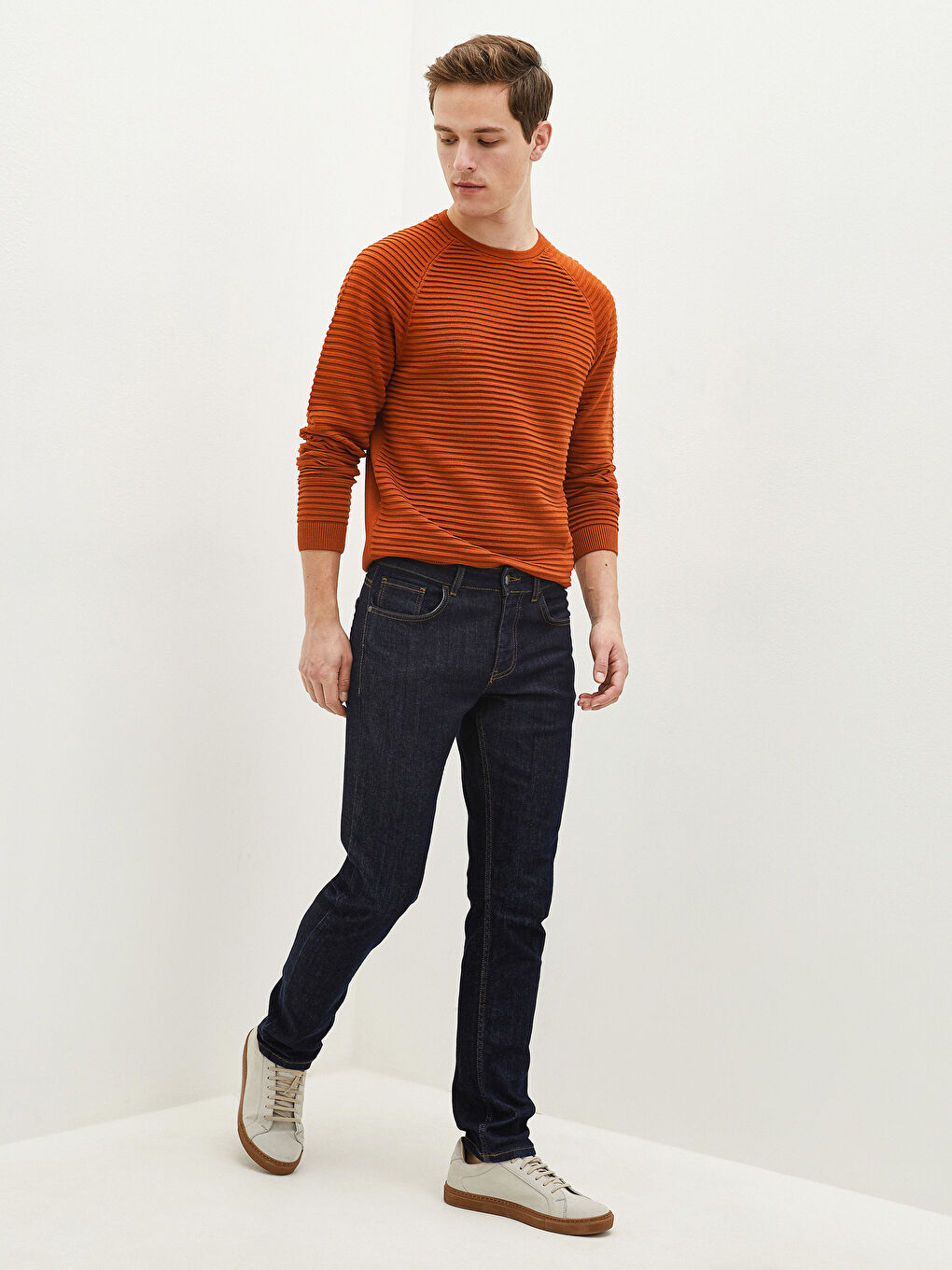 Crew Neck Long Sleeve Striped Slim Men's Knitwear Sweater-4