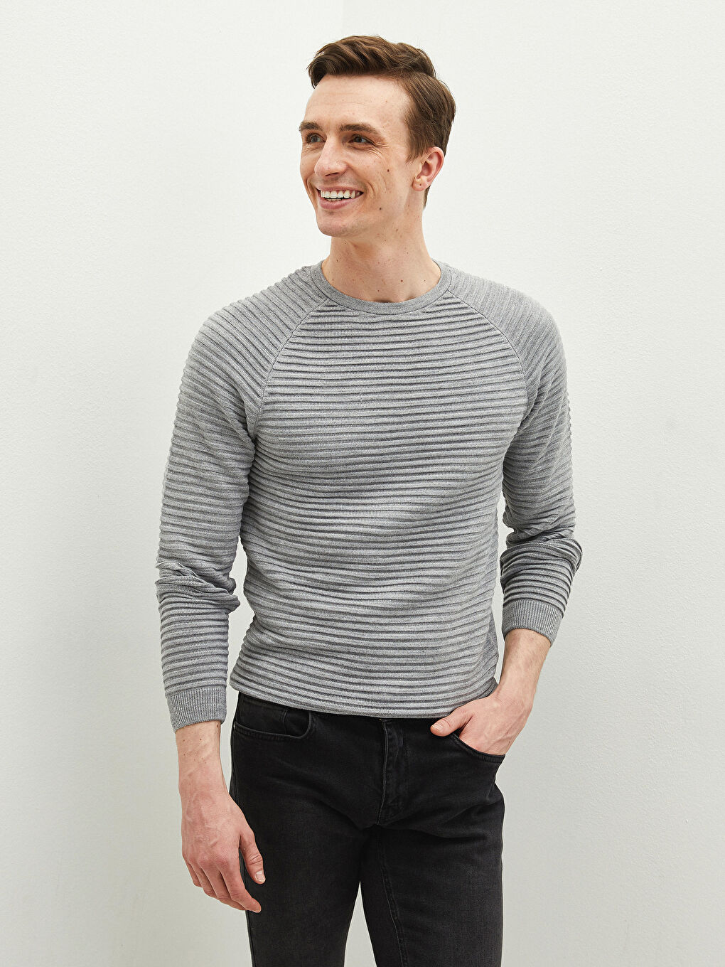 Gri Bisiklet Yaka Uzun Kollu Çizgili İnce Erkek Triko Kazak