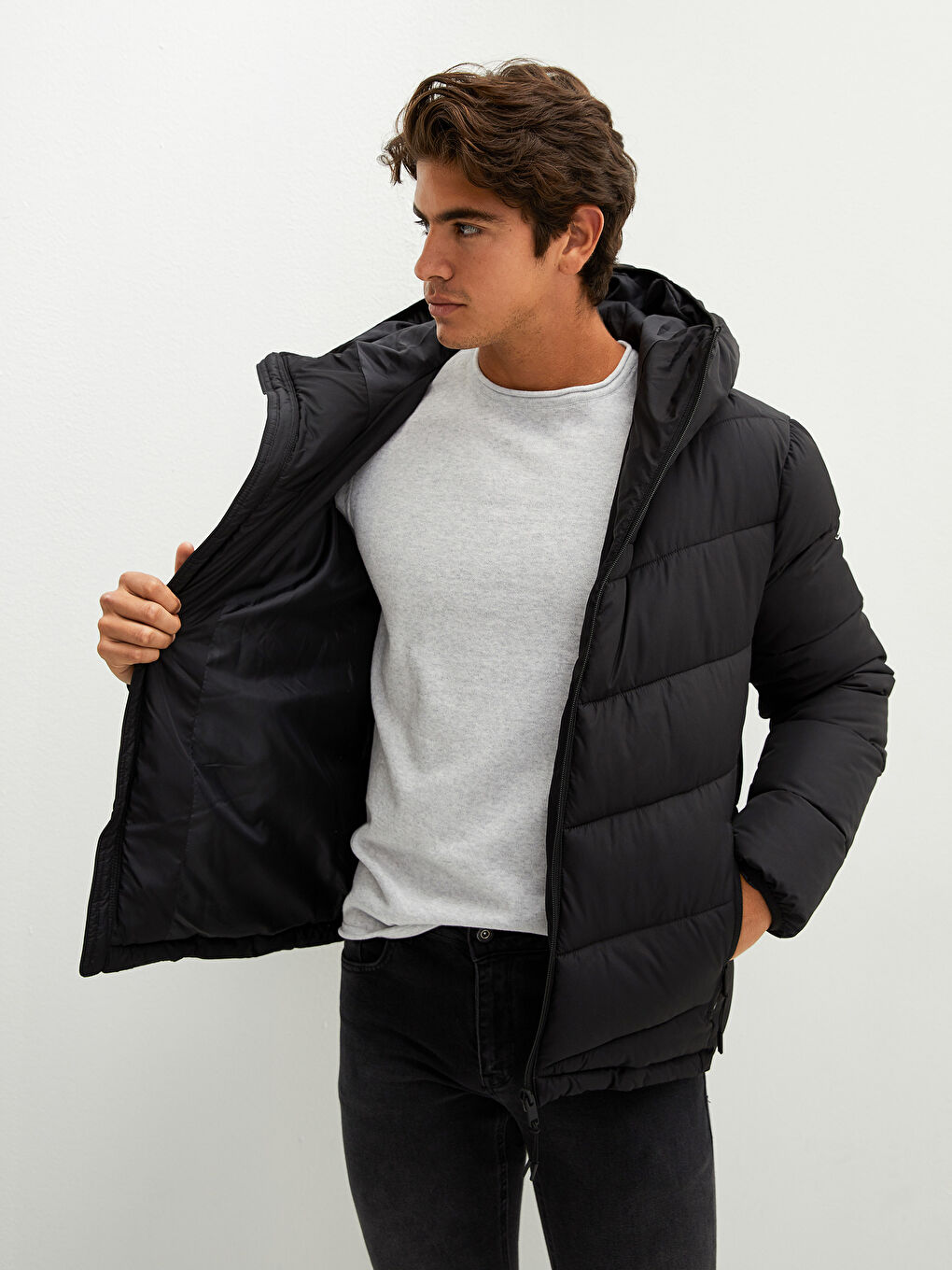 Geacă Matlasată Slim Fit cu Glugă pentru Bărbați-1