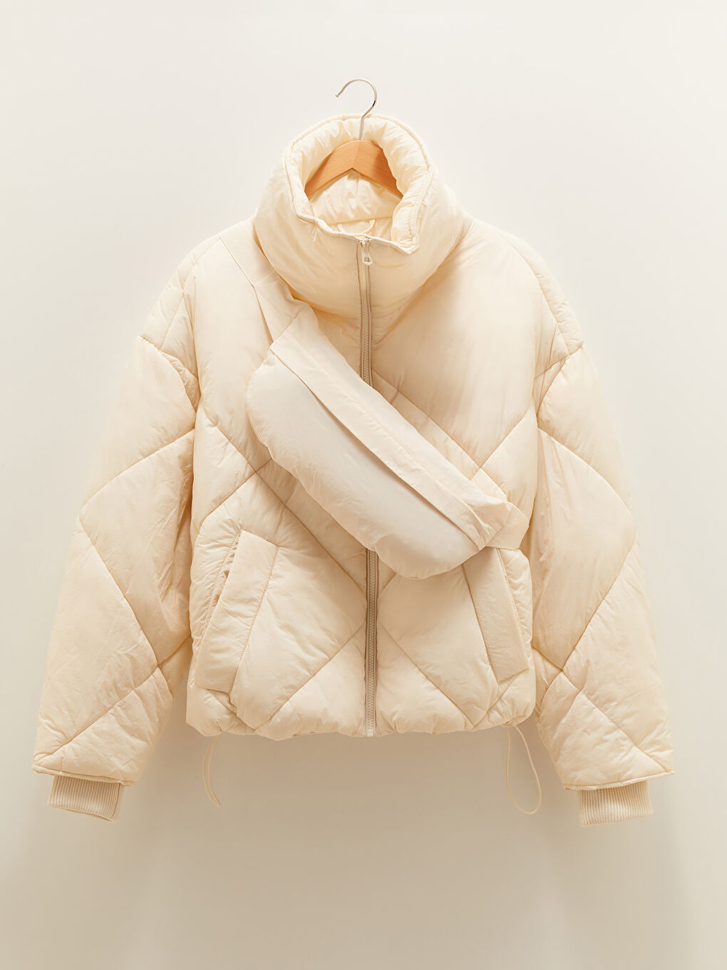 Turtle Neck Regular Long Sleeve Women's Puffer and Bag-6
