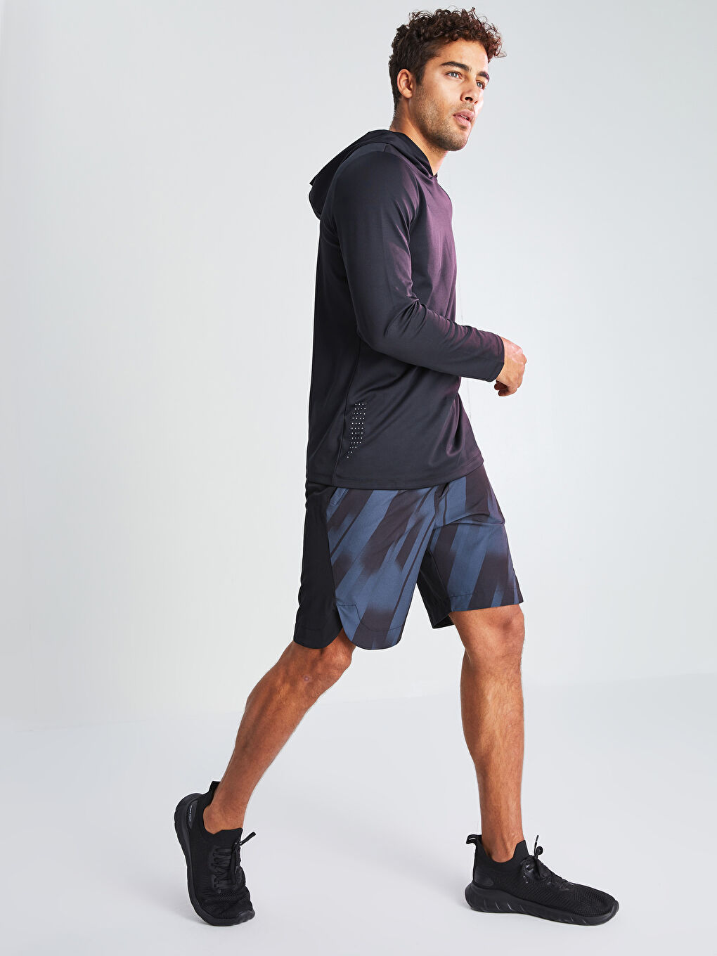 Siyah Kapüşonlu Uzun Kollu Erkek Spor Tişört-7