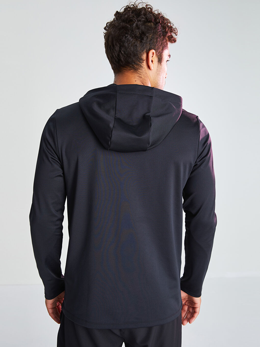 Siyah Kapüşonlu Uzun Kollu Erkek Spor Tişört-8