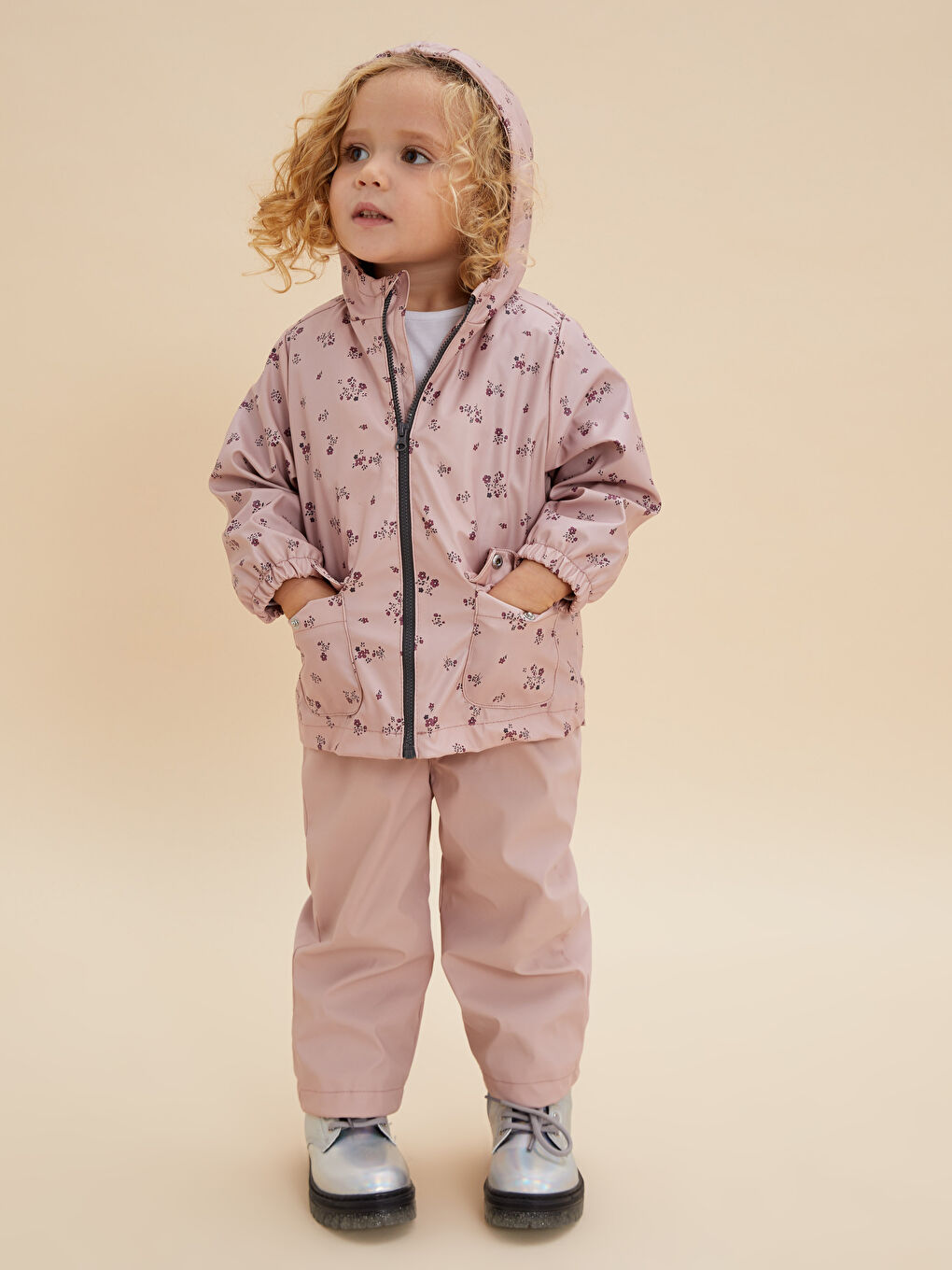 LCW baby Hooded Long Sleeve Patterned Raincoat for Baby Girl -W10663Z1-LT3