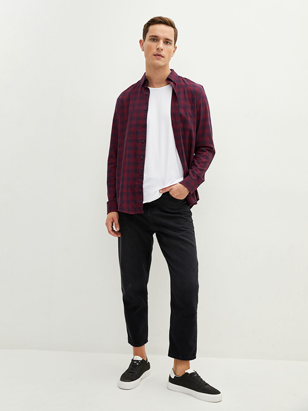 قميص رجالي كاروهات كم طويل بقصة عادية من قماش الجبردين-1