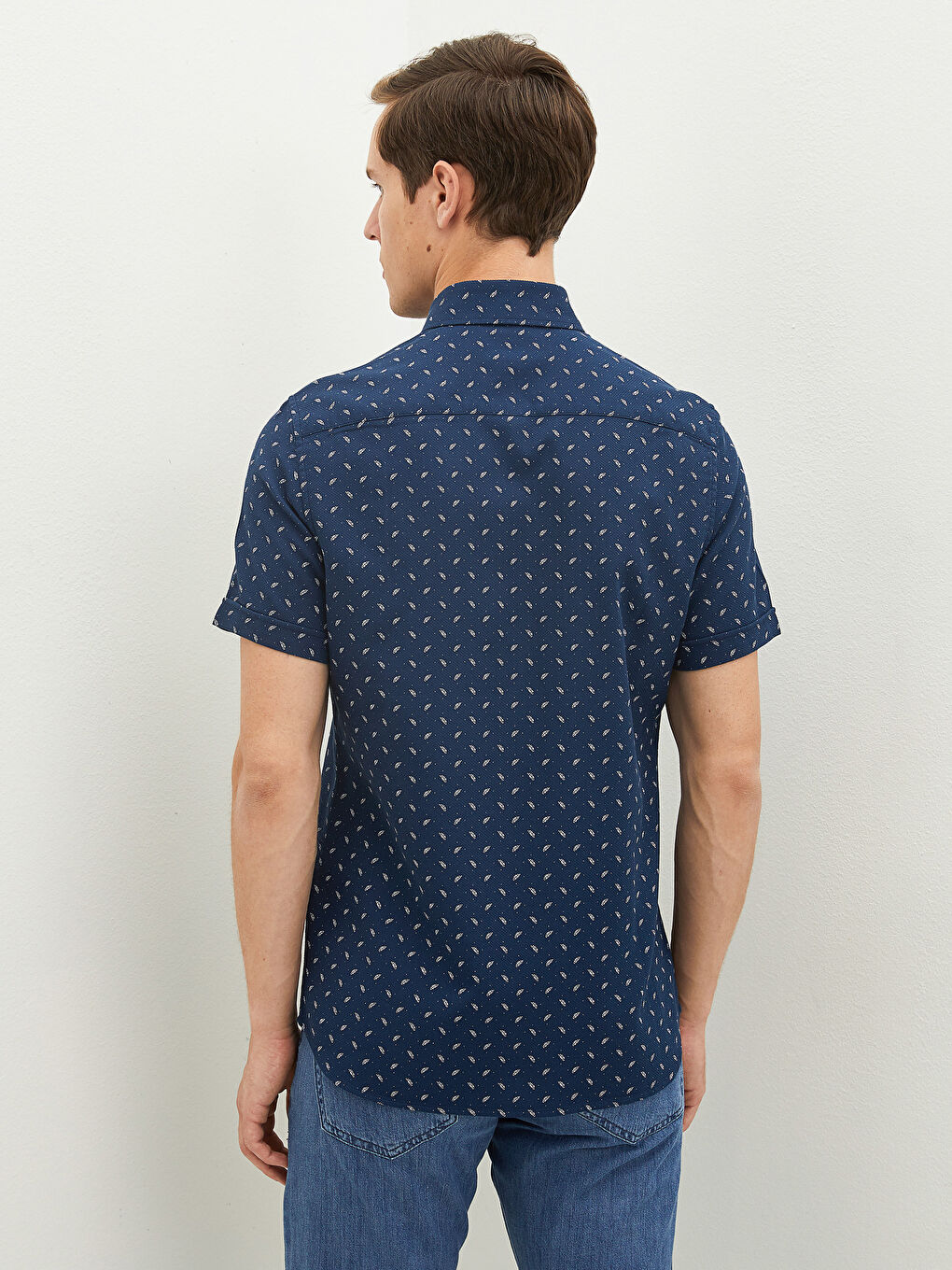 Рубашка Мужская Приталенная С Коротким Рукавом И Узором-3