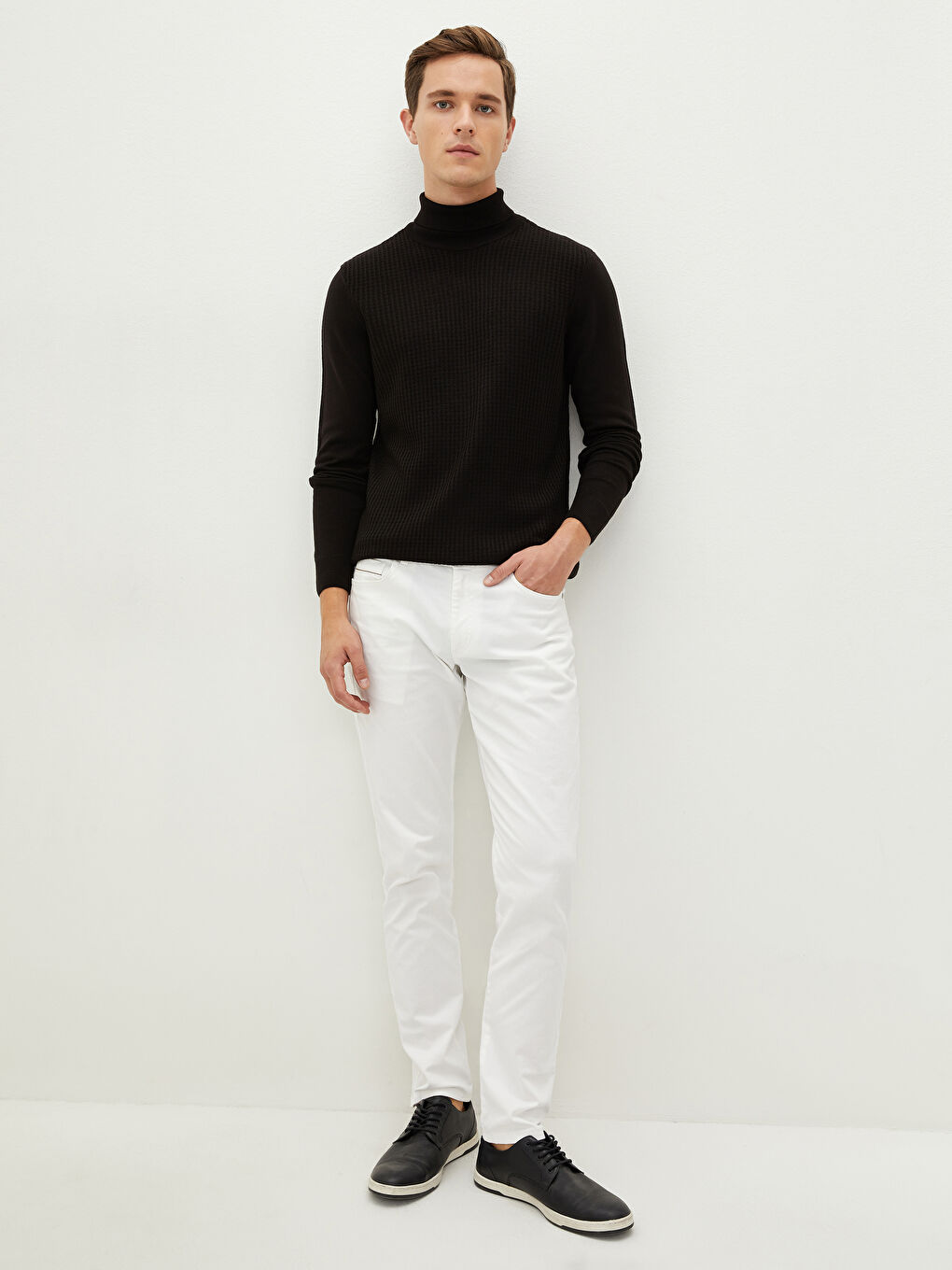 Siyah Balıkçı Yaka Uzun Kollu İnce Erkek Triko Kazak-2