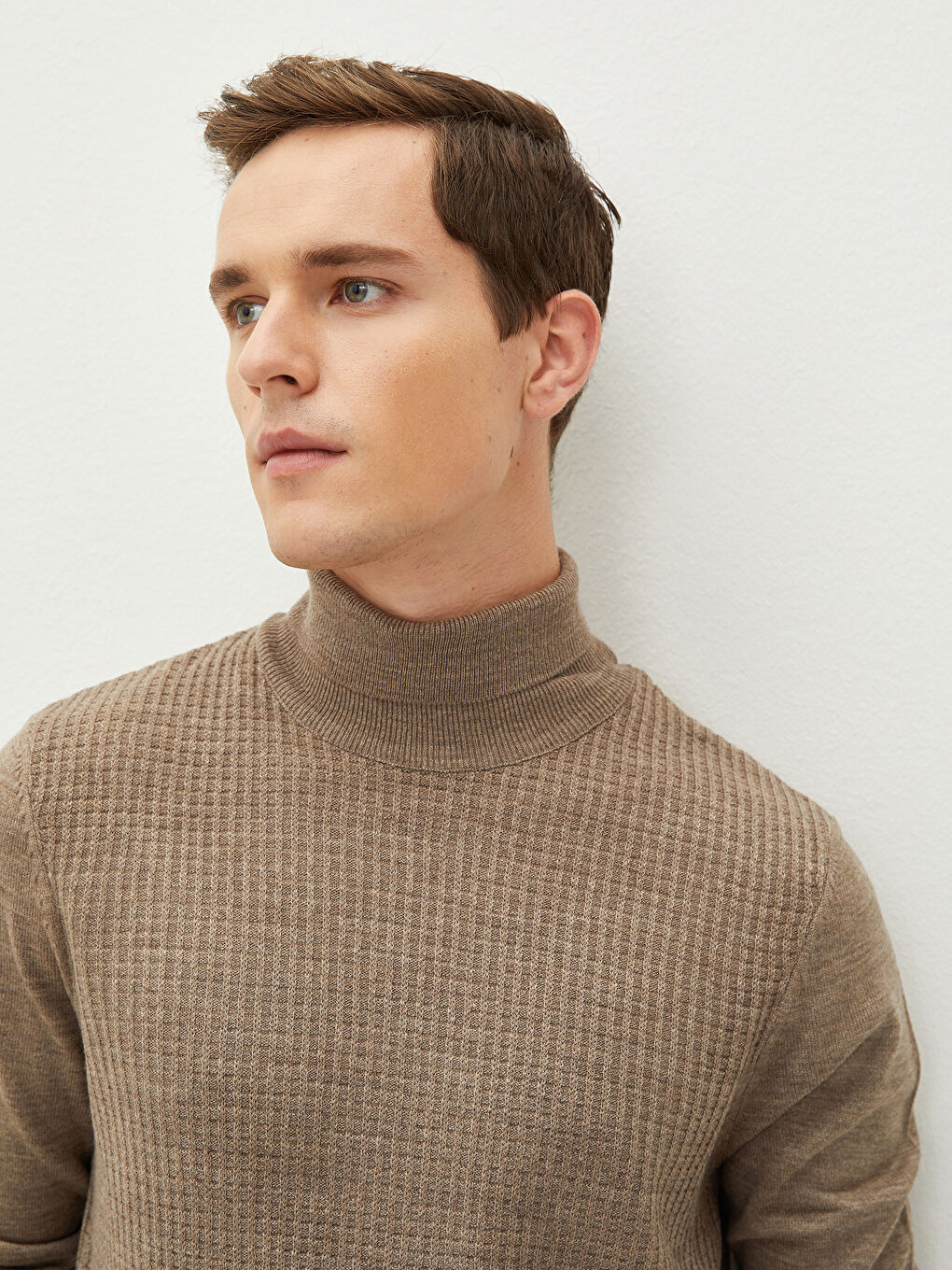 Bej Balıkçı Yaka Uzun Kollu İnce Erkek Triko Kazak-4