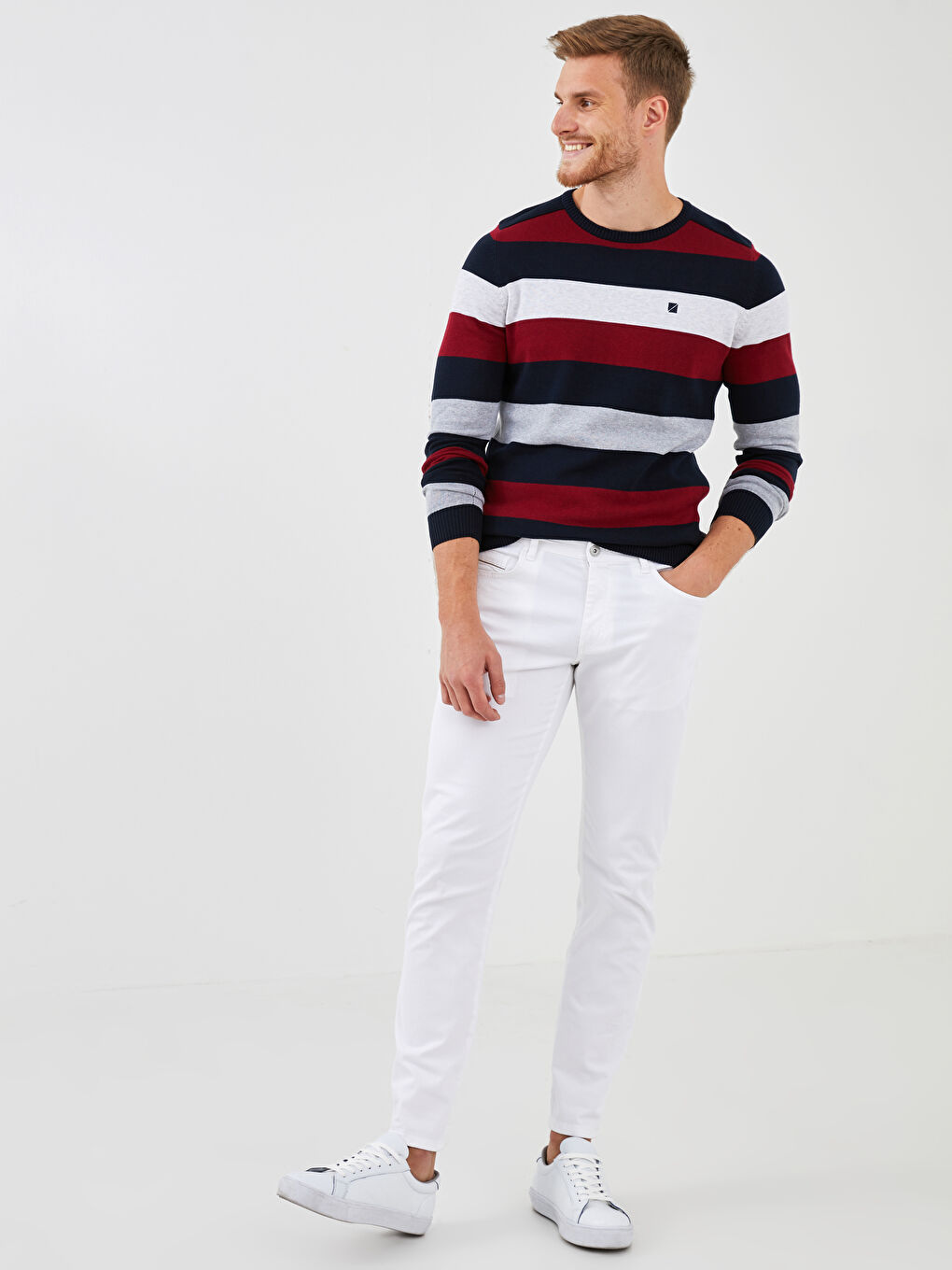 LCWAIKIKI Classic Crew Neck Long Sleeve Striped Men's Knitwear Sweater -W10748Z8-HQR