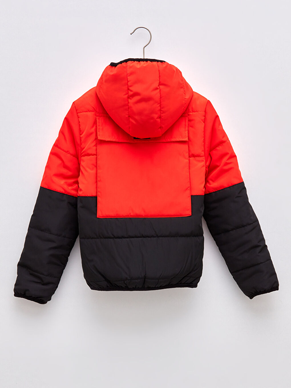 LCW Kids Manteau bouffant garçon à capuche avec bloc de couleurs-1