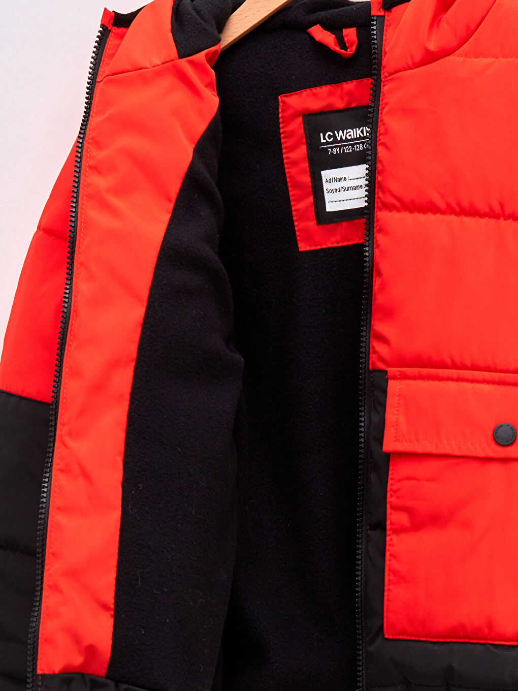 LCW Kids Manteau bouffant garçon à capuche avec bloc de couleurs-2