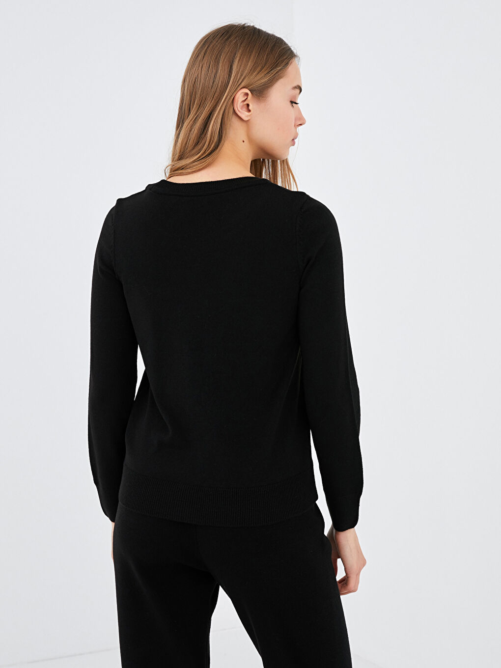 Siyah Bisiklet Yaka Düz Uzun Kollu Kadın Triko  Kazak-4