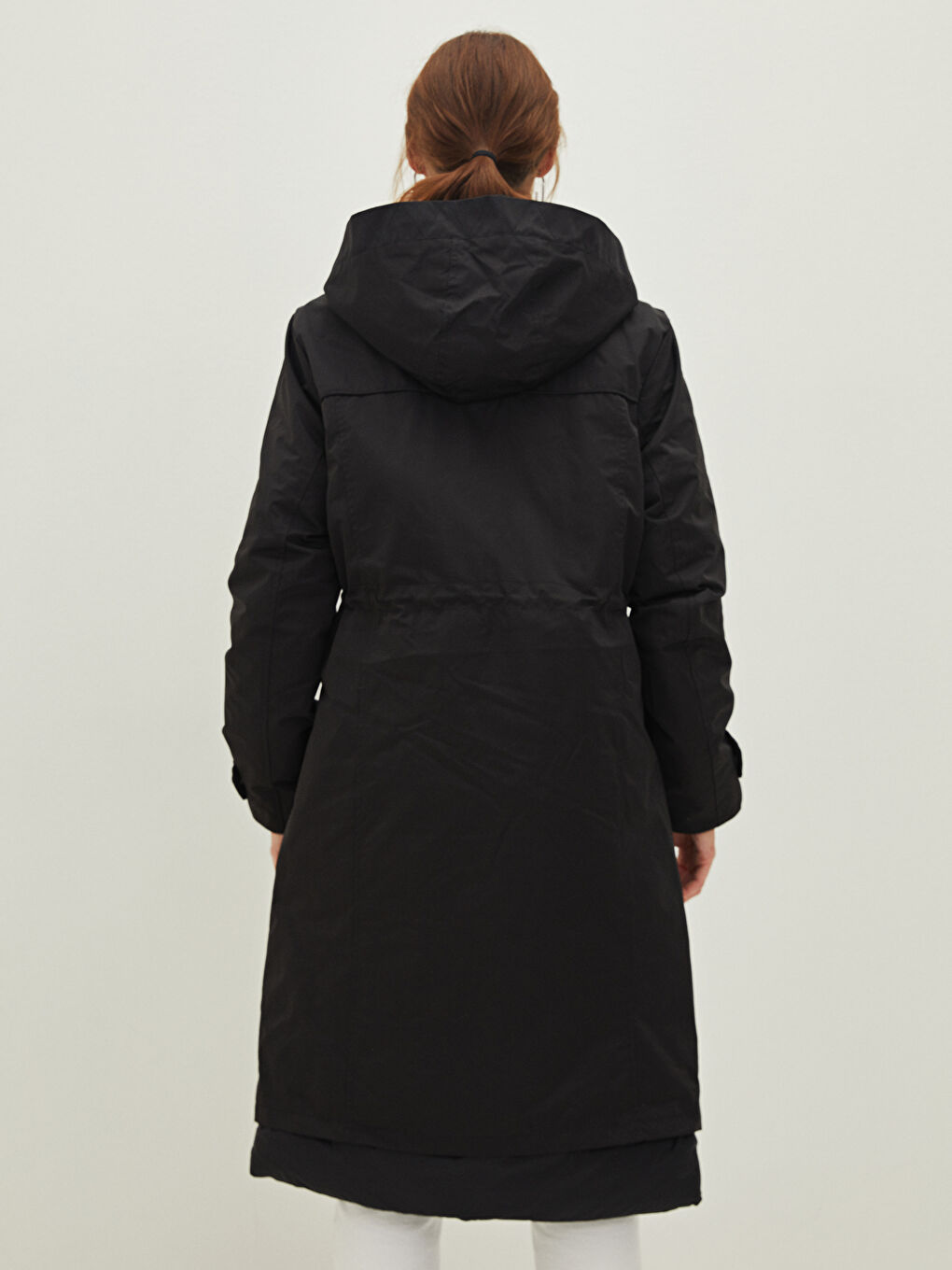 Парка с капюшоном, стандартным кроем, длинным рукавом и деталями кармана для женщин-4