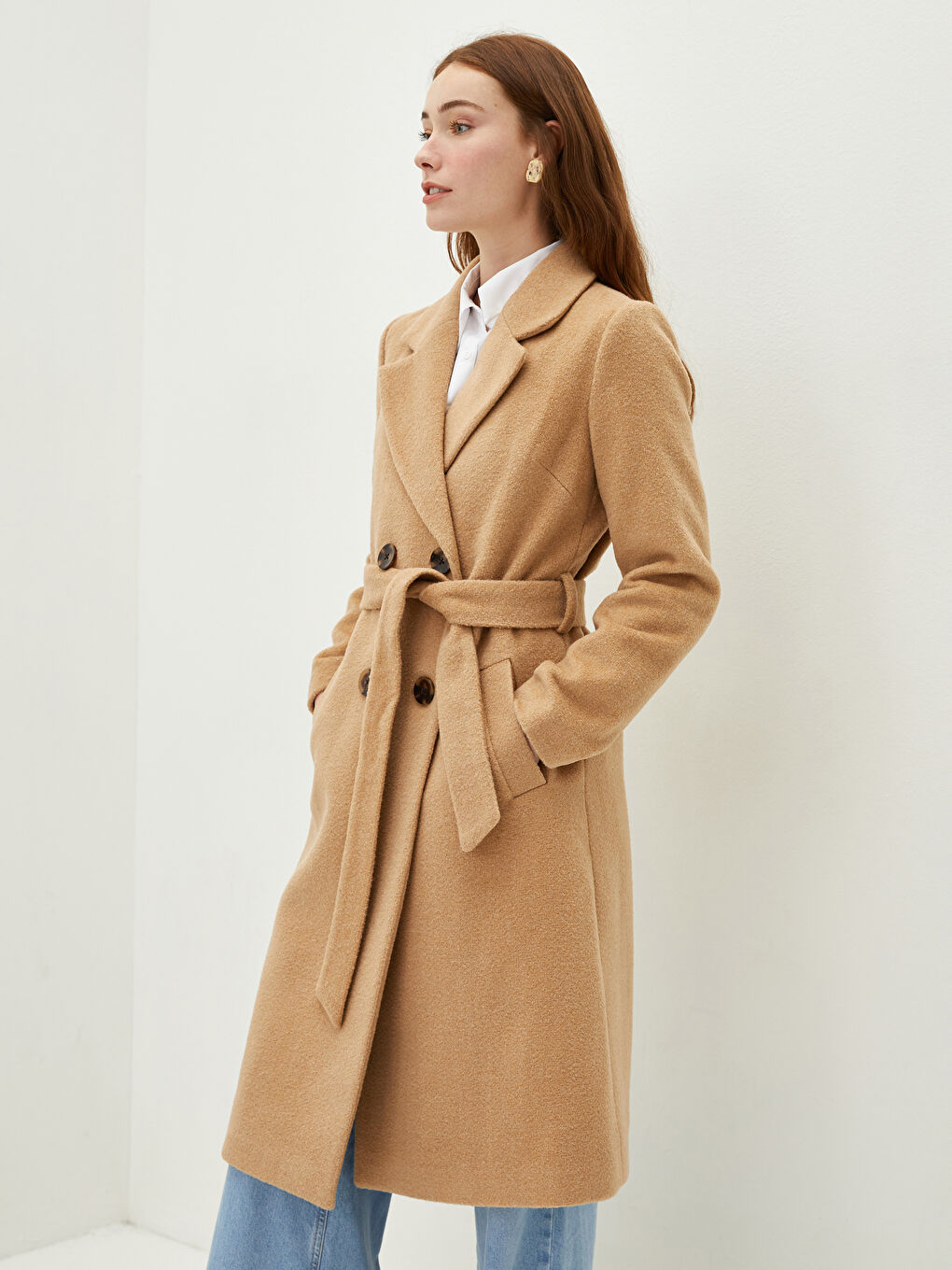 LCWAIKIKI Classic Hemdkragen Reguläre Taille Gürtel Langarm Wollmischung-Mantel für Damen -W10834Z8-RNM
