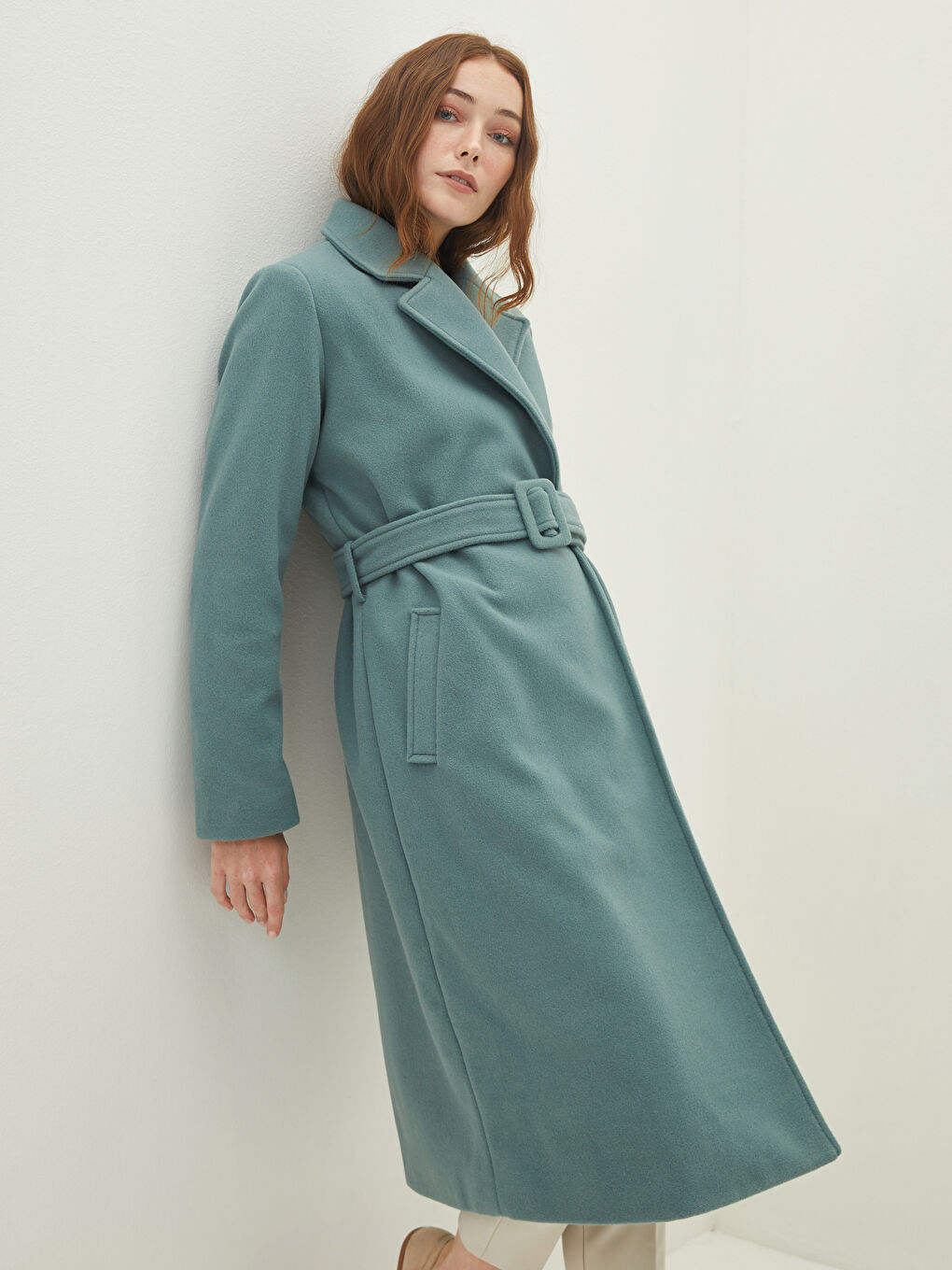 әйелдерге арналған қалтасы бар ұзын жеңді кәчет пальто-1