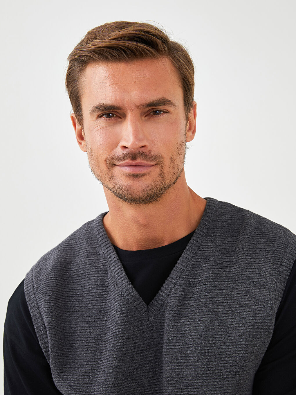 Ανδρικό Πλεκτό Γιλέκο Λαιμόκοψη V Αμάνικο-2