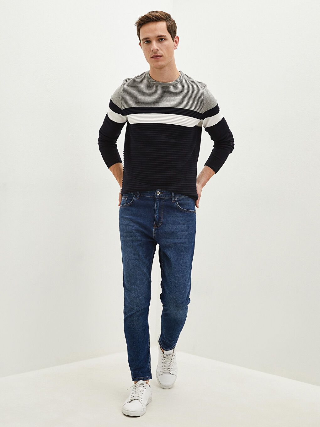 Lacivert Bisiklet Yaka Uzun Kollu Renk Bloklu Erkek Triko Kazak-3