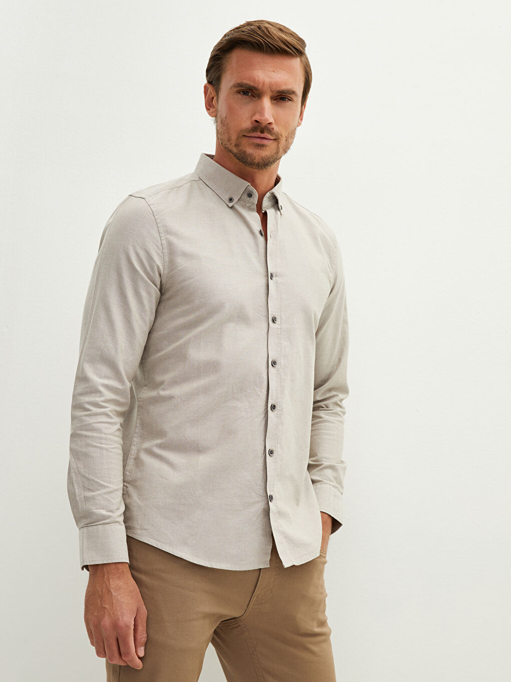 LCWAIKIKI Basic Slim Fit Long Sleeve Oxford Men's Shirt -W10880Z8-CR8