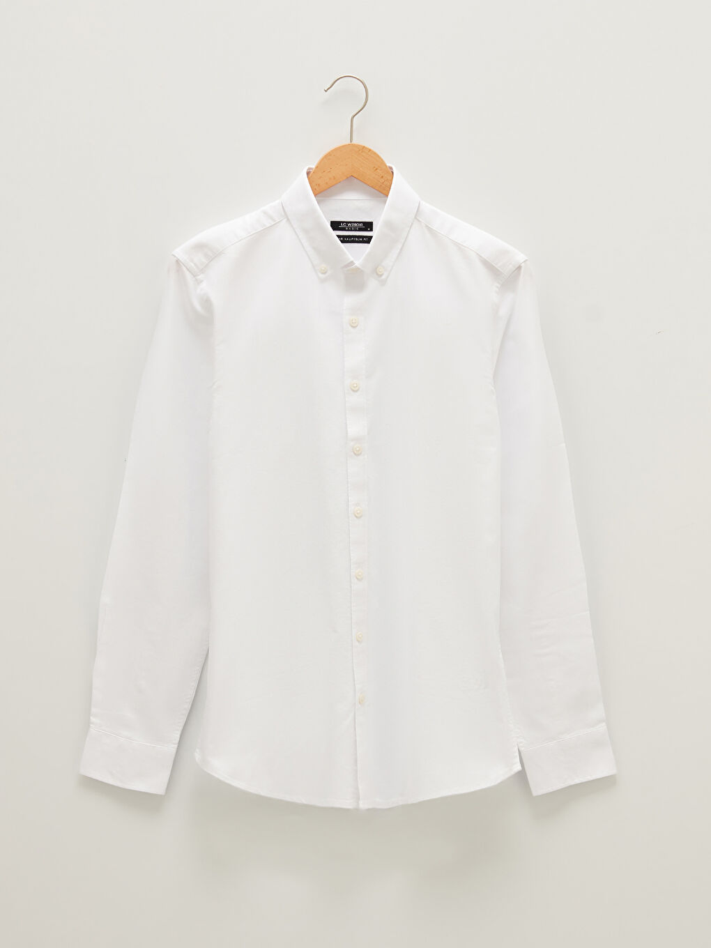 LCWAIKIKI Basic Slim Fit Uzun Kollu Oxford Erkek Gömlek -W10880Z8-JYX